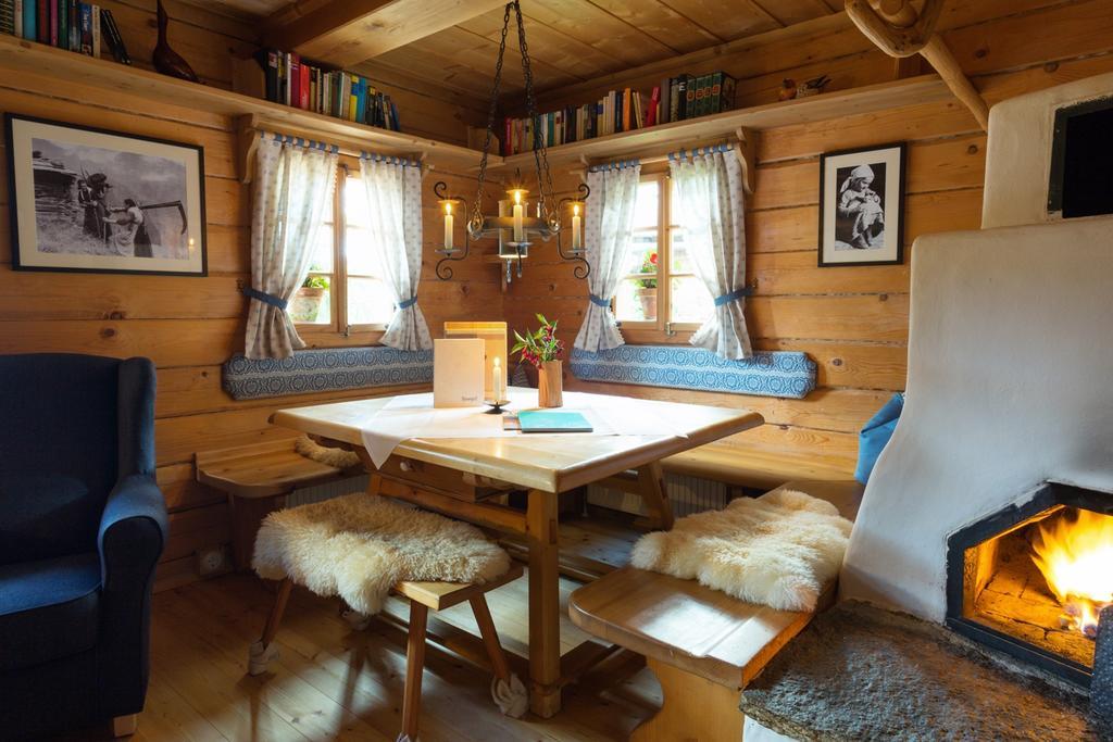 Almdorf Seinerzeit Hotel Wiedweg Room photo