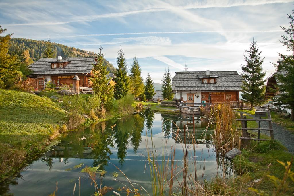 Almdorf Seinerzeit Hotel Wiedweg Exterior photo